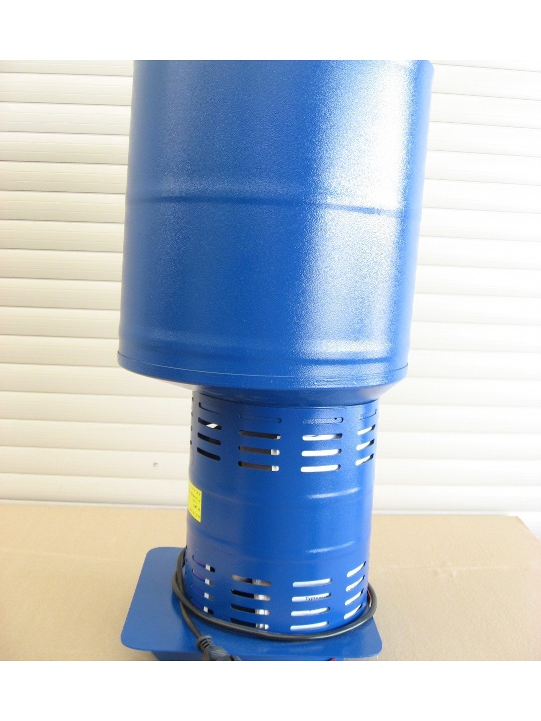 230V grūdų malūnas FERMER IZE-25M (iki 400 kg arba ~5-6 maišai/val.) + DOVANOS 1