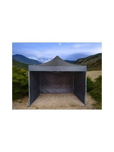 3x3 m Su Sienomis, juoda
