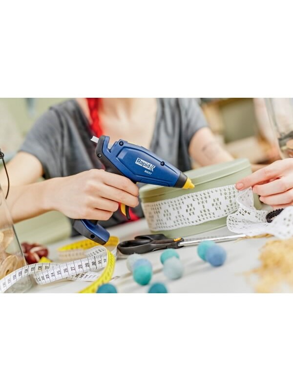 Akumuliatorinis klijų pistoletas BGX7, 7mm, USB įkrovimas, Rapid 8 Akumuliatorinis klijų pistoletas BGX7, 7mm, USB įkrovimas, Rapid 8