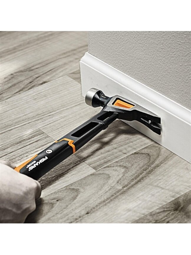 Dailidės plaktukas FISKARS M 1020213 2 Dailidės plaktukas FISKARS M 1020213 2