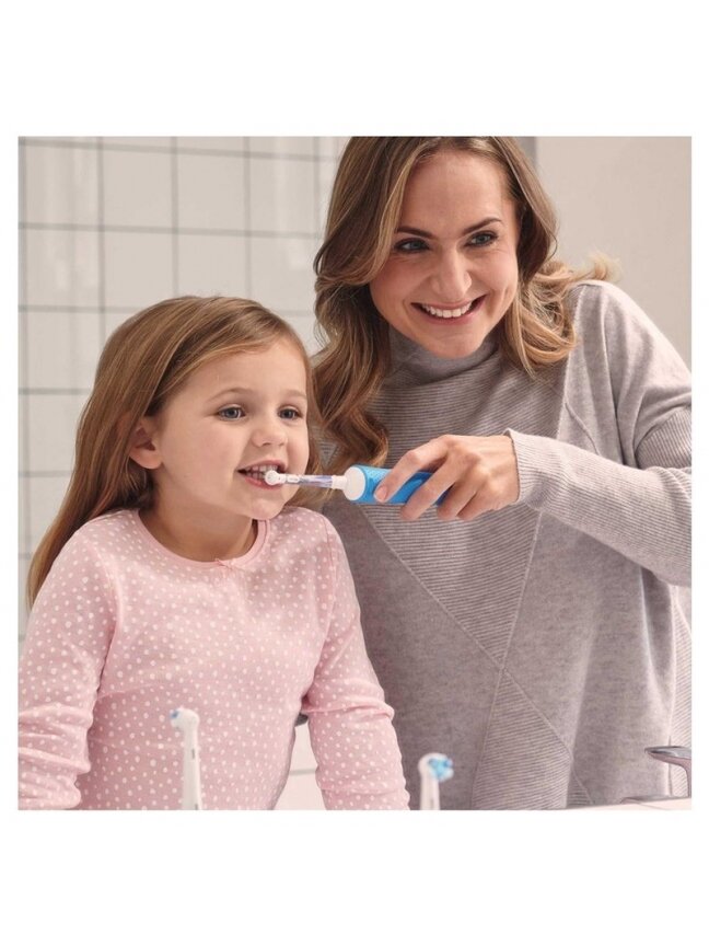 Dantų šepetėlio antgaliai ORAL-B EB10-2 FROZEN, 2 vnt. 2 Dantų šepetėlio antgaliai ORAL-B EB10-2 FROZEN, 2 vnt. 2