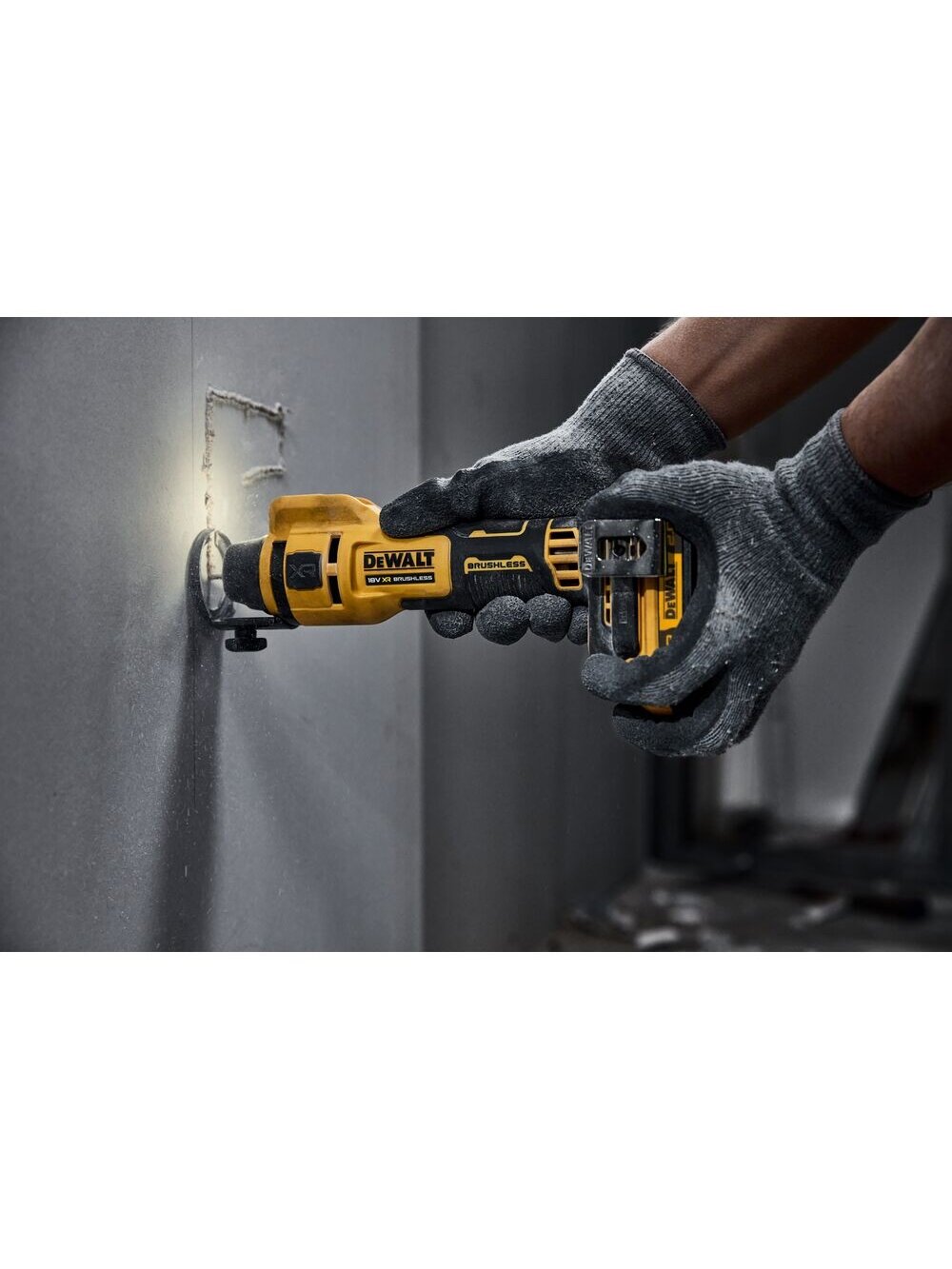 DeWalt Freza gipso kartonui DeWALT DCE555N 18 V 5 DeWalt Freza gipso kartonui DeWALT DCE555N 18 V 5
