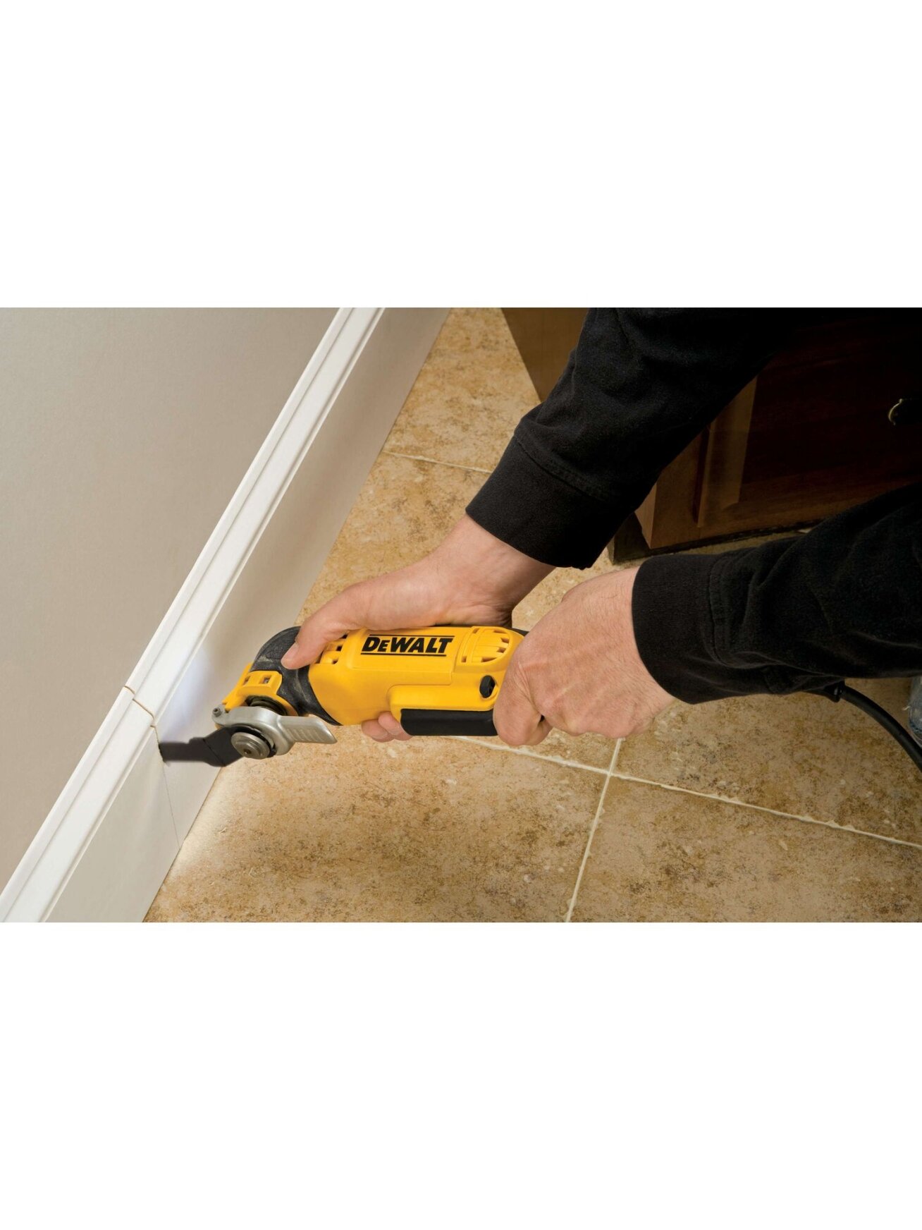 DeWalt Daugiafunkcinio įrankio geležtė 30 mm x 67 mm, DeWALT 4 DeWalt Daugiafunkcinio įrankio geležtė 30 mm x 67 mm, DeWALT 4