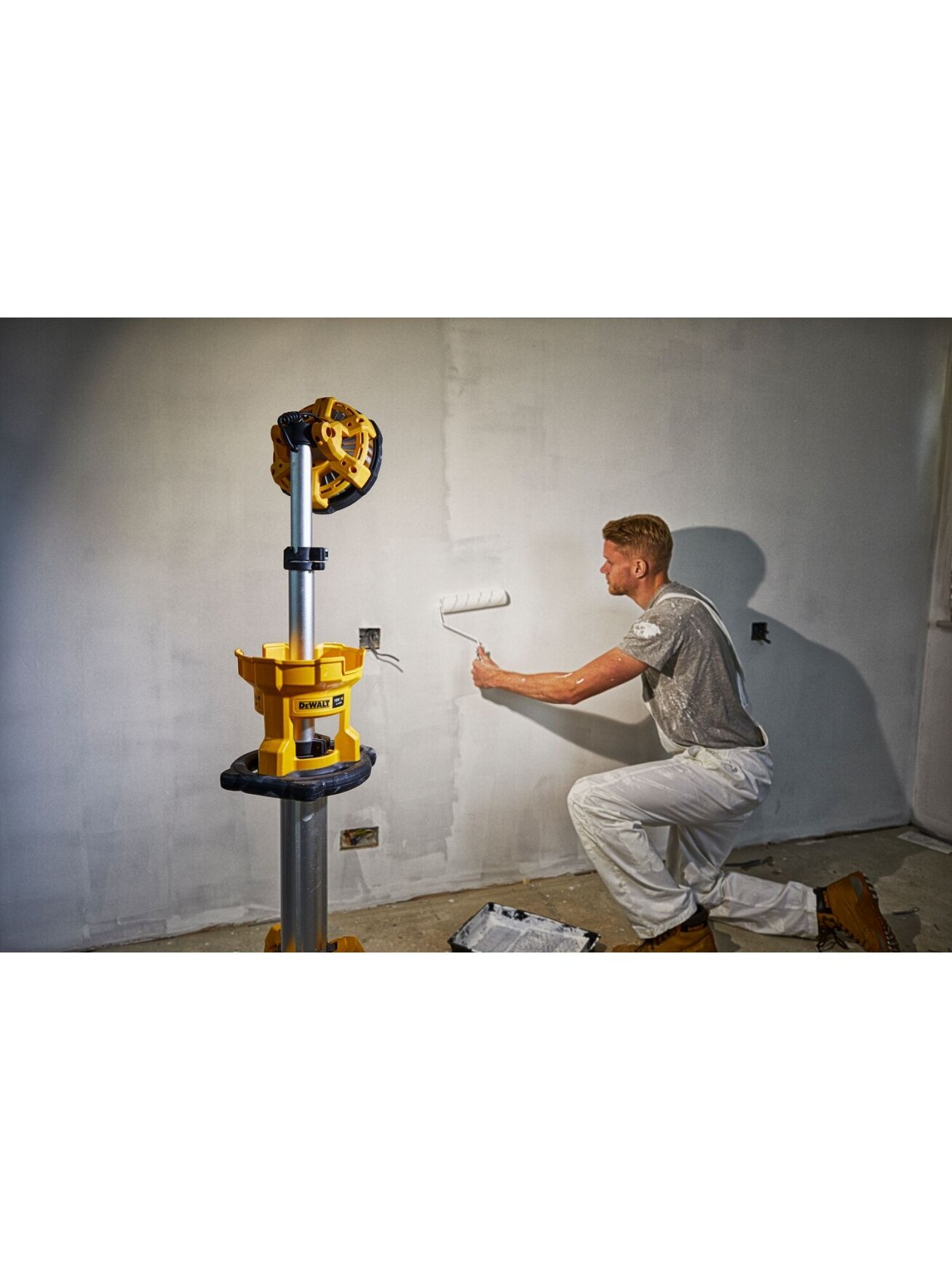 DeWalt Šviestuvas su trikoju stovu DCL079, 18V, DeWALT 6 DeWalt Šviestuvas su trikoju stovu DCL079, 18V, DeWALT 6