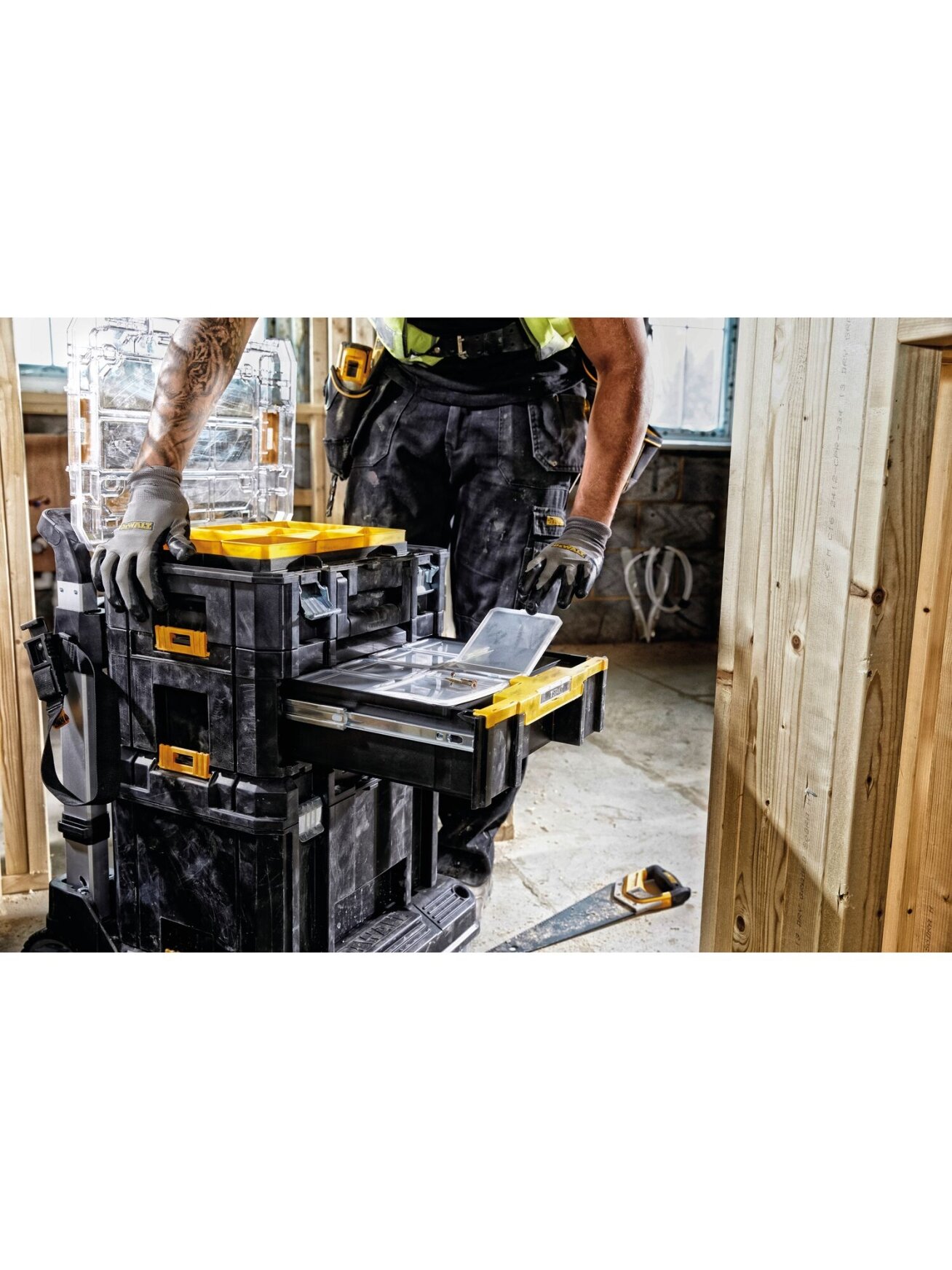 DeWalt TSTAK III įrankių dėžė 440x314x176 mm, DeWALT 6 DeWalt TSTAK III įrankių dėžė 440x314x176 mm, DeWALT 6