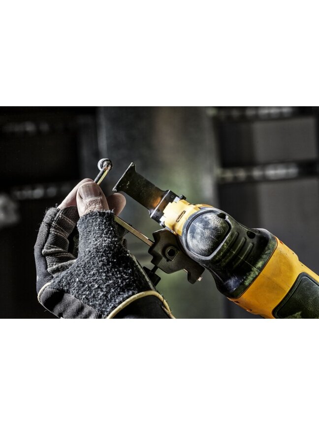 DeWalt Daugiafunkcinio įrankio gelęžtė 31mm x 43mm, DeWALT 4 DeWalt Daugiafunkcinio įrankio gelęžtė 31mm x 43mm, DeWALT 4