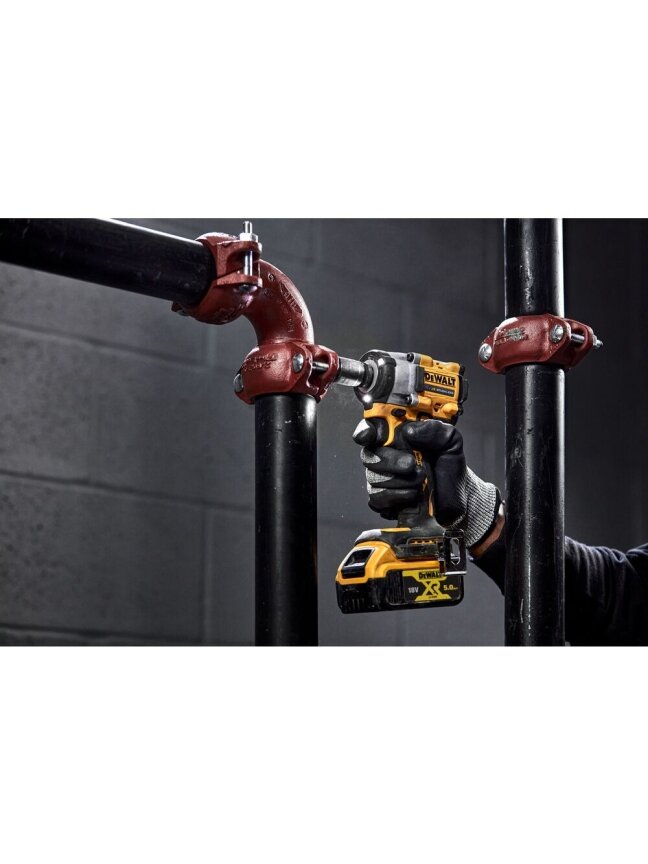 DeWalt Smūginis veržliasukis DeWalt DCF921NT  1/2" 4