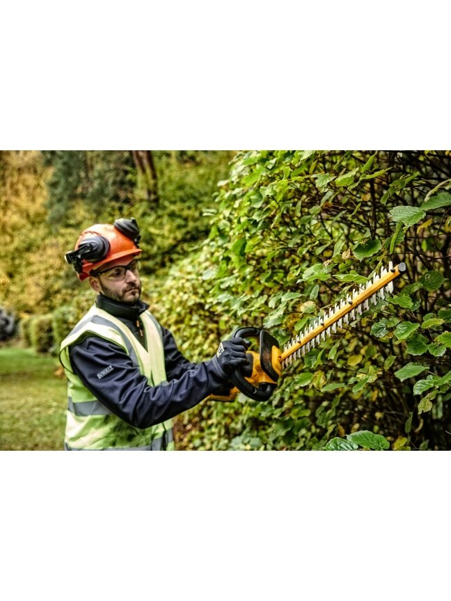 DeWalt Teleskopinės gyvatvorių žirklės DCMPH566N 18 V, DeWALT 6 DeWalt Teleskopinės gyvatvorių žirklės DCMPH566N 18 V, DeWALT 6