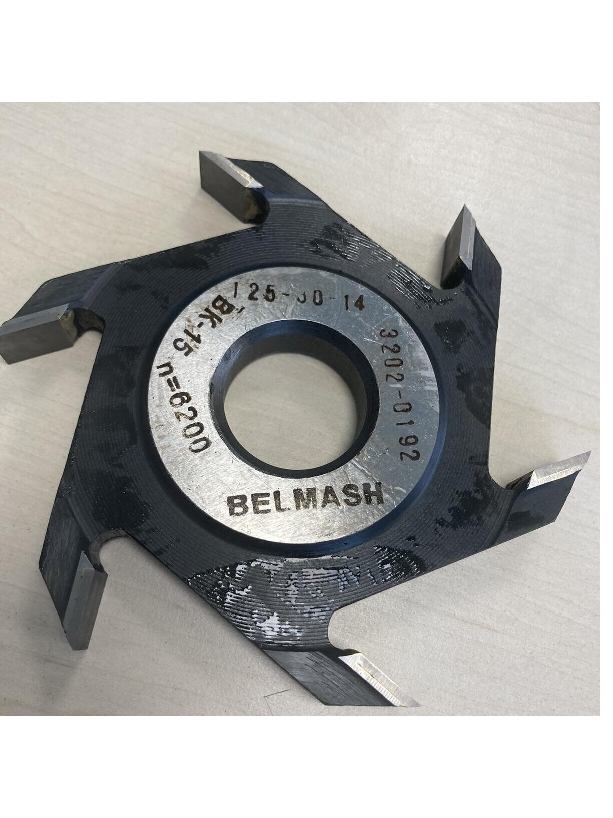 Diskinė griovelių freza BELMASH D125x30x14 (išorinis diametras 125 mm, vidinis standartinis 30 mm, su kietmetalio galiukais) Diskinė griovelių freza BELMASH D125x30x14 (išorinis diametras 125 mm, vidinis standartinis 30 mm, su kietmetalio galiukais)