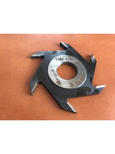Diskinė griovelių FREZA Belmash D125x32x4 (išorinis diametras (skersmuo) 125 mm, vidinis standartinis- 32 mm,  6- su kietmetalio galiukais