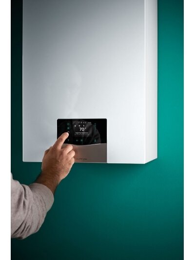 Dujinis kondensacinis katilas Vaillant ecoTEC plus VUI 26CS/1-5 (N-INT3) su 20l talpa, šild. gal.19,7kW, K.V.R. 20,4kW 2 Dujinis kondensacinis katilas Vaillant ecoTEC plus VUI 26CS/1-5 (N-INT3) su 20l talpa, šild. gal.19,7kW, K.V.R. 20,4kW 2