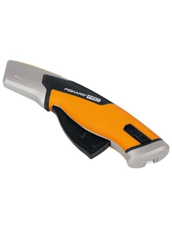Fiskars CarbonMax trapecinių ašmenų peilis 2