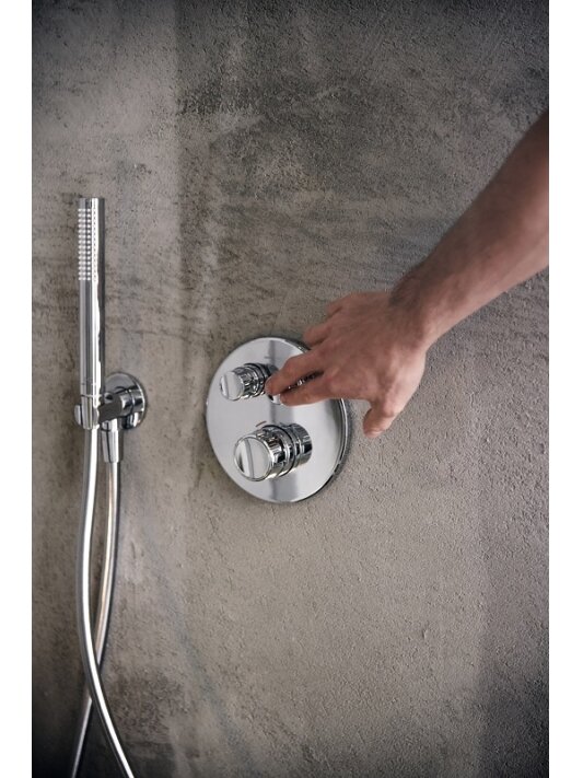 Ideal Standard Ceratherm Navigo potinkinė termostatinė sistema: apvali 300 mm metalinė galva, rankinis dušas, 1/2 alkūnė 4 Ideal Standard Ceratherm Navigo potinkinė termostatinė sistema: apvali 300 mm metalinė galva, rankinis dušas, 1/2 alkūnė 4