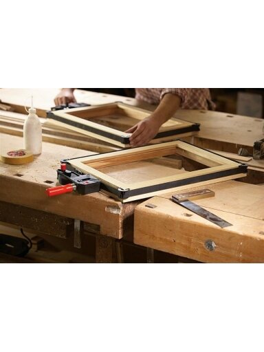Juostinis spaustuvas BESSEY BAN700 7m