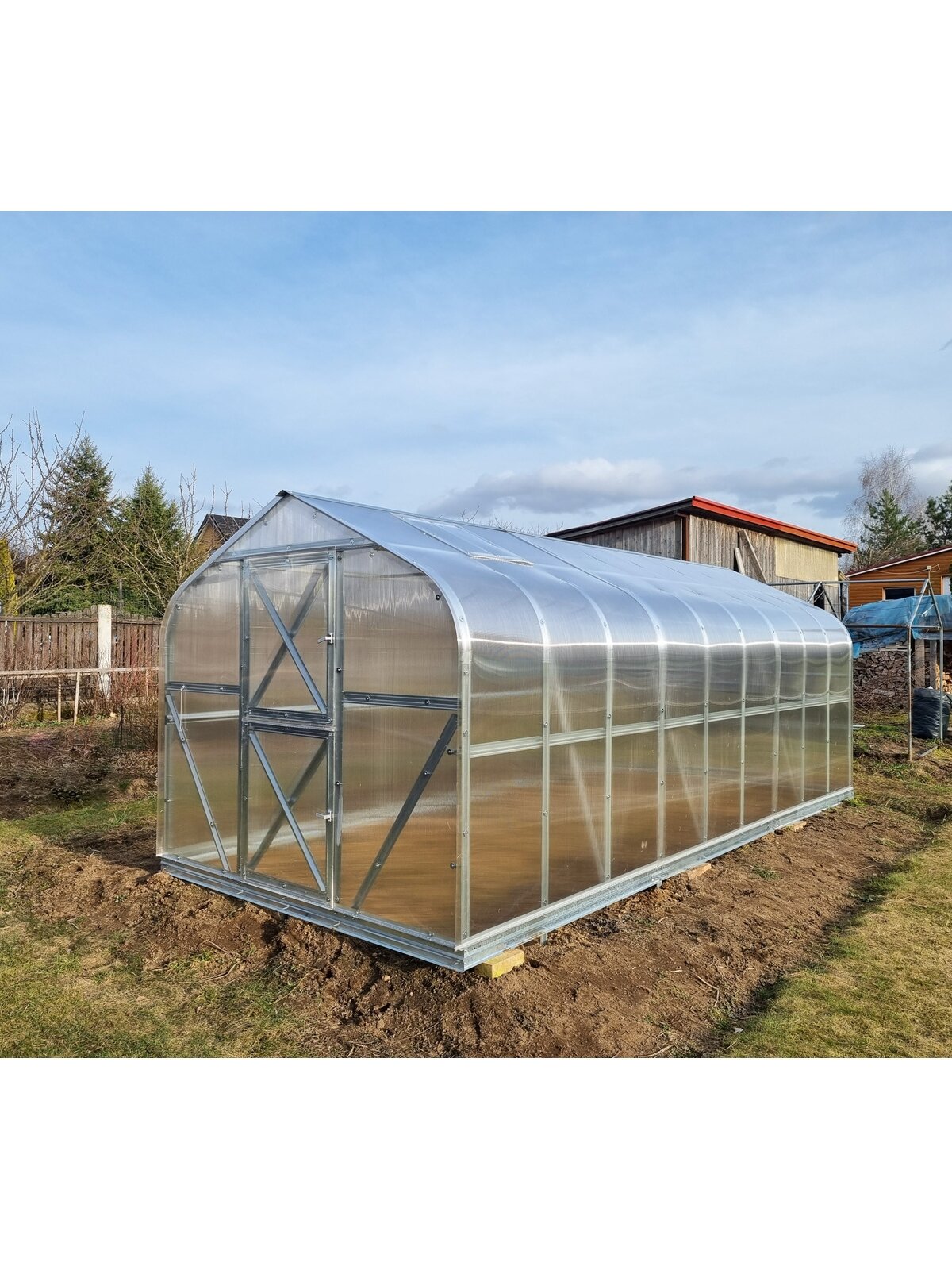 Klėtis - Lašo formos Lietuviškas šiltnamis, ilgis 8m, danga 4mm Klėtis - Lašo formos Lietuviškas šiltnamis, ilgis 8m, danga 4mm