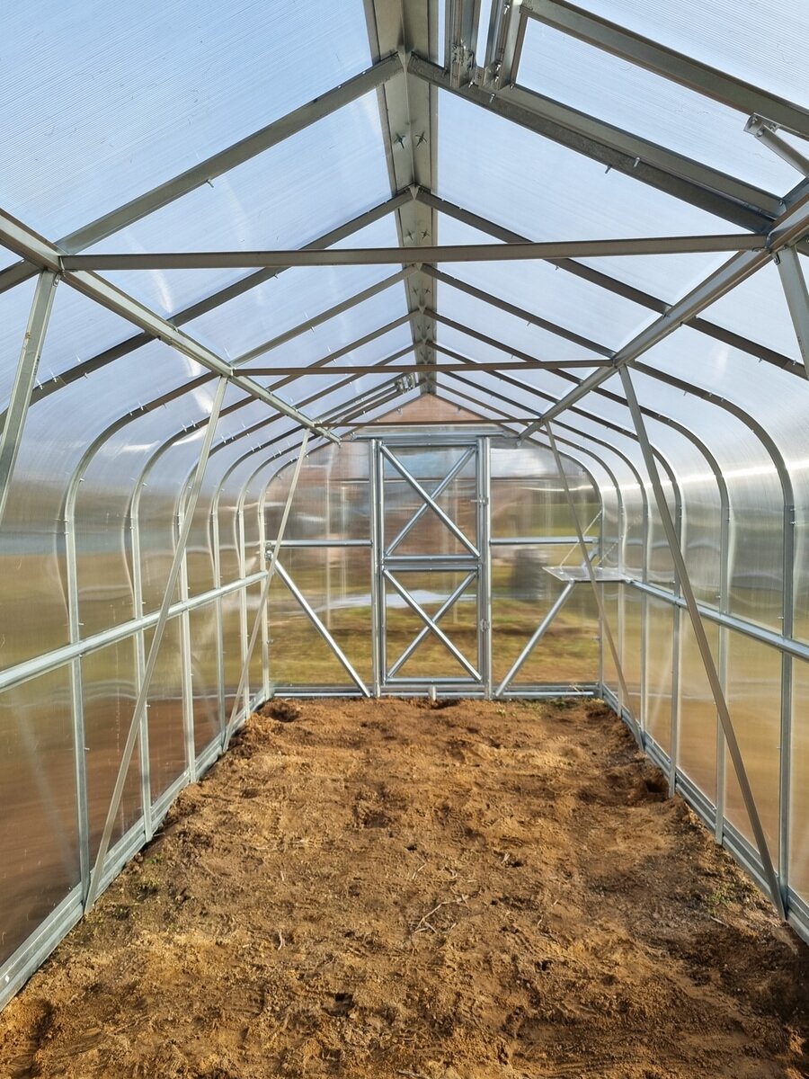 Klėtis - Lašo formos Lietuviškas šiltnamis, ilgis 4m, danga 6mm 2