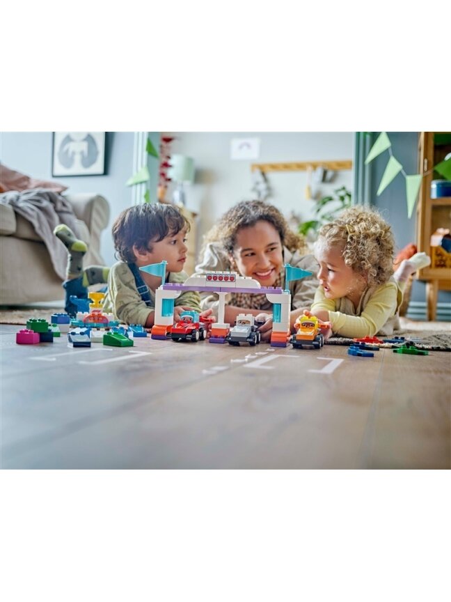Konstruktorius LEGO® DUPLO Town F1®Team Race Cars 2 Konstruktorius LEGO® DUPLO Town F1®Team Race Cars 2