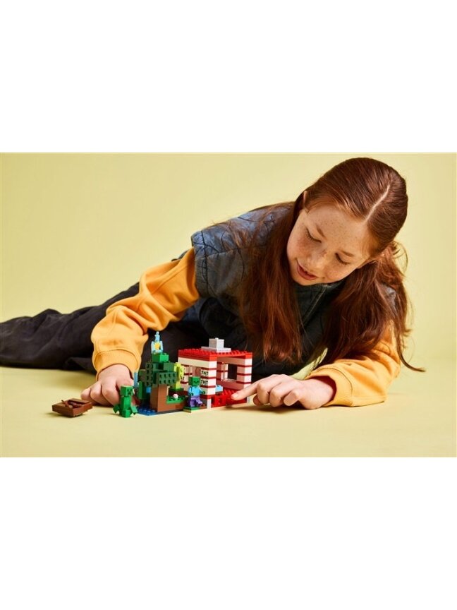 Konstruktorius LEGO® Minecraft The TNT Jungle House 21275 2 Konstruktorius LEGO® Minecraft The TNT Jungle House 21275 2