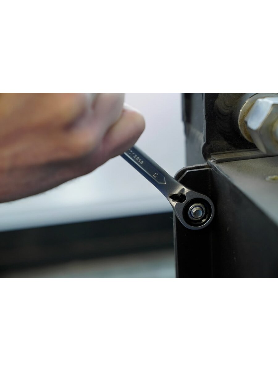 Kombinuotų terkšlinių raktų su reversu komplektas 8-19mm, 12, Brilliant Tools 4 Kombinuotų terkšlinių raktų su reversu komplektas 8-19mm, 12, Brilliant Tools 4