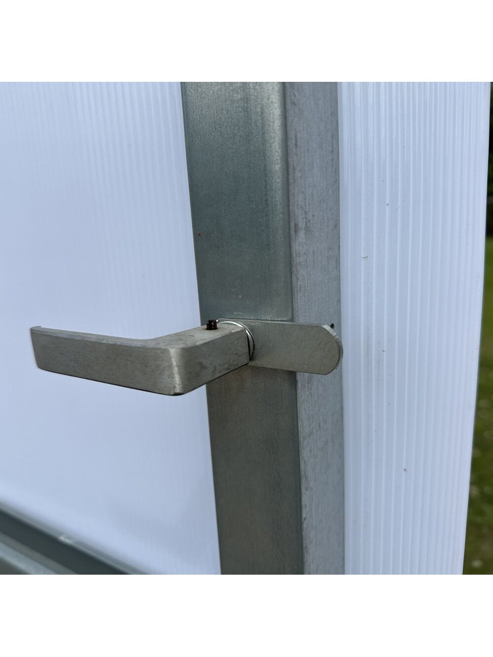 Lauko dušas 1×2 150 L 5 Lauko dušas 1×2 150 L 5
