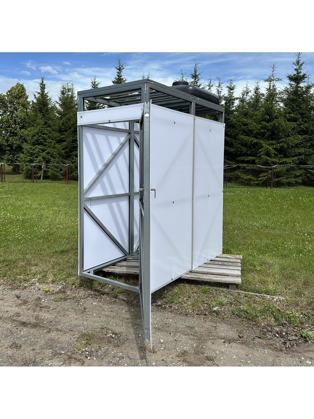 Lauko dušas 1×2 150 L 8 Lauko dušas 1×2 150 L 8