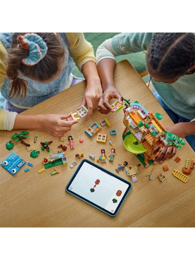 LEGO® Friends Friendship Tree House Hangout 42652, 701 vnt. 2 LEGO® Friends Friendship Tree House Hangout 42652, 701 vnt. 2