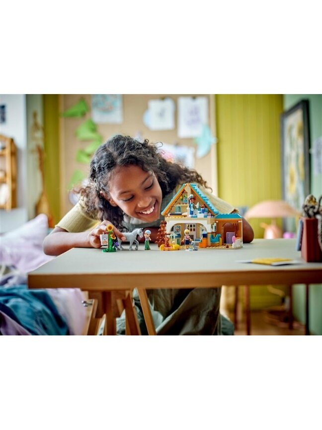 LEGO® Friends Horse and Pet Vet Clinic 42651, 428 vnt. 2 LEGO® Friends Horse and Pet Vet Clinic 42651, 428 vnt. 2