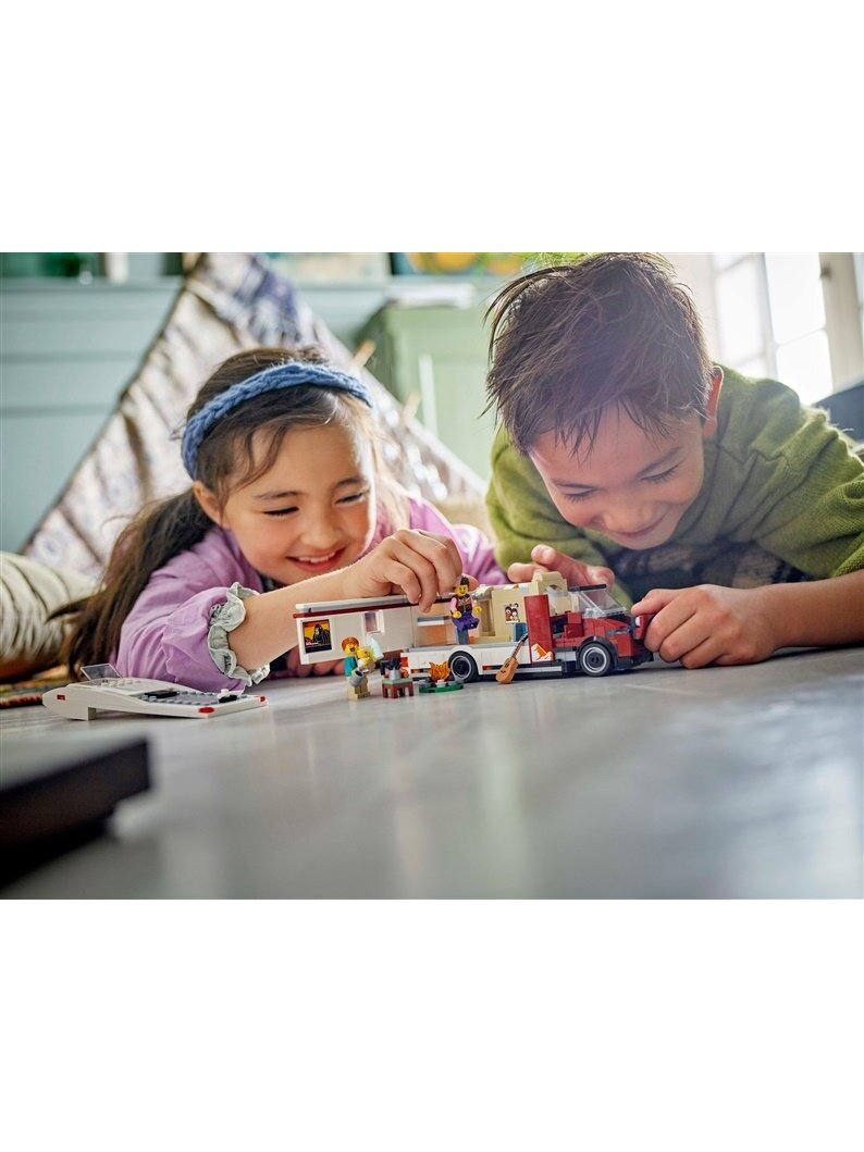 LEGO® City Holiday Adventure Camper Van, 385 vnt. 2