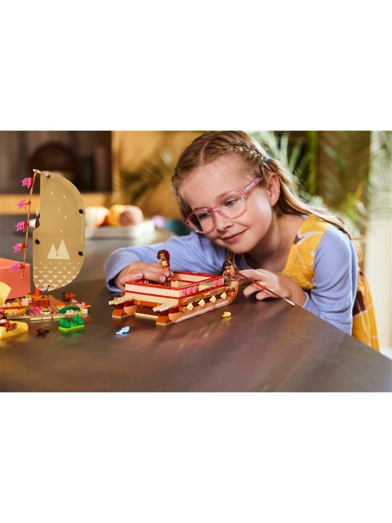 LEGO® Disney Moanos nuotykių kanoja, 529 vnt. 2