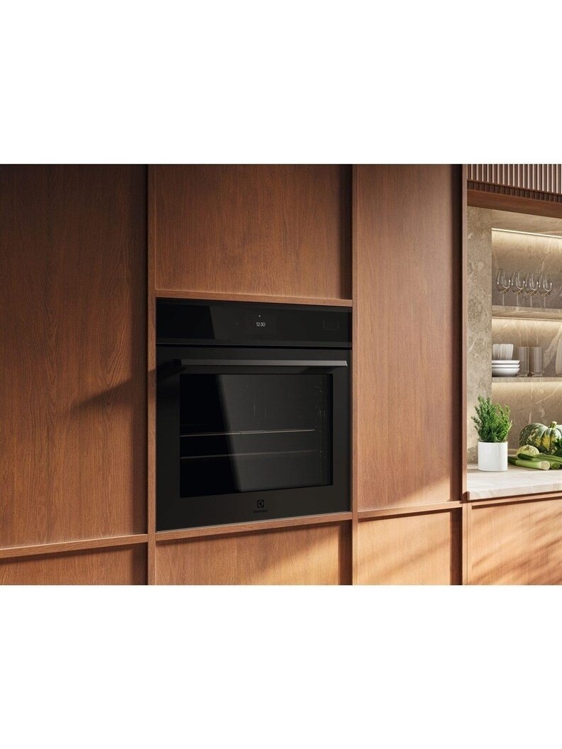 Orkaitė Electrolux „MealAssist“, „SteamPro“ EOB9S3XT 2 Orkaitė Electrolux „MealAssist“, „SteamPro“ EOB9S3XT 2