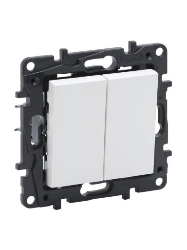 Perjungiklis LEGRAND NILOE STEP, 2 klav., baltos spalvos