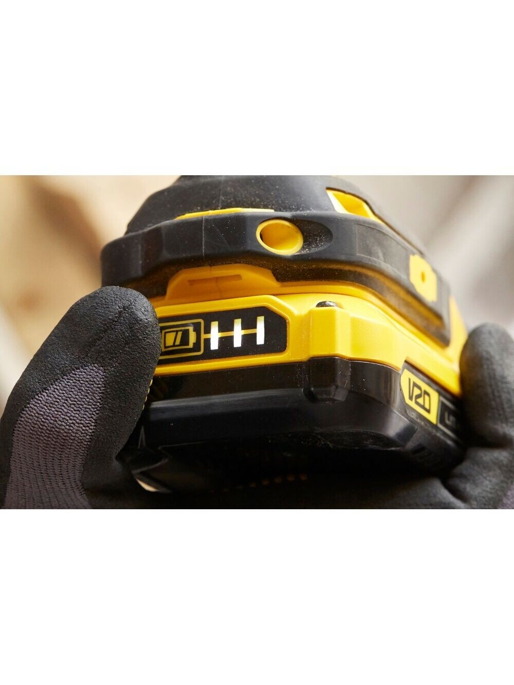 Stanley Smūginis suktuvas Stanley SFMCF810D2K; 20V, 2x2,0Ah 4