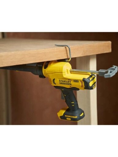 Stanley Akum. Silikono pistoletas Stanley SFMCE600B-XJ; 20V