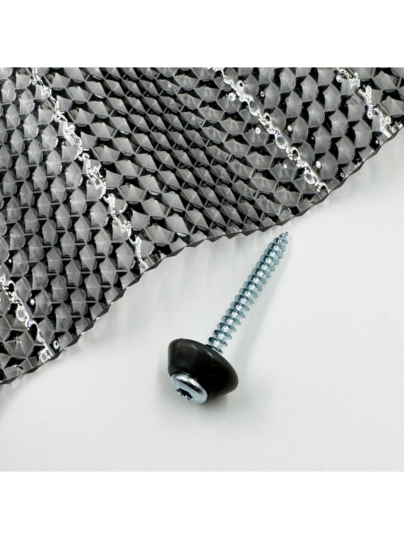 Tvirtinimo varžtai į medį su tarpine M5 x 50 mm MK PC DIAMONDS (3 spalvos) - Pilka Tvirtinimo varžtai į medį su tarpine M5 x 50 mm MK PC DIAMONDS (3 spalvos) - Pilka