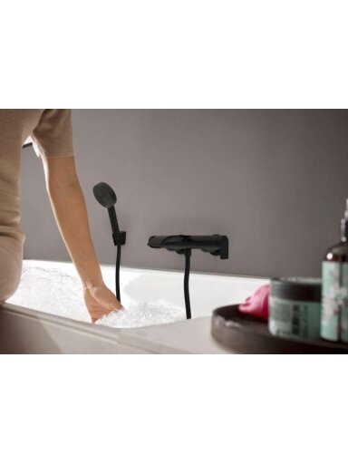 Vonios maišytuvas Hansgrohe Vivenis 75420670, juodas